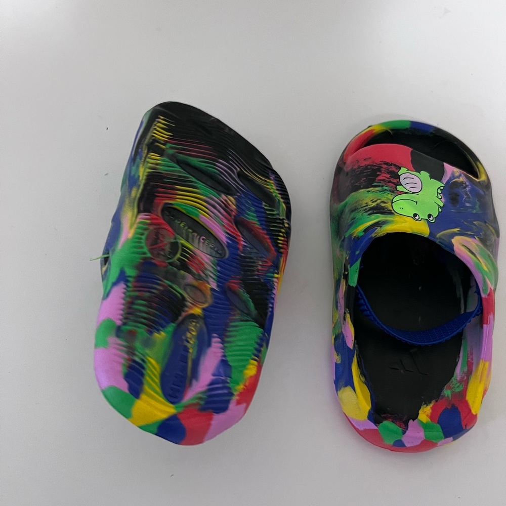 Toddlers slippers